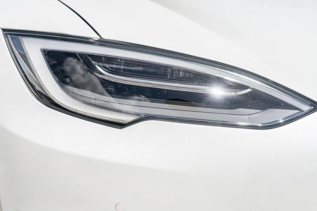 2019 Tesla Model S - Image 13 of 31