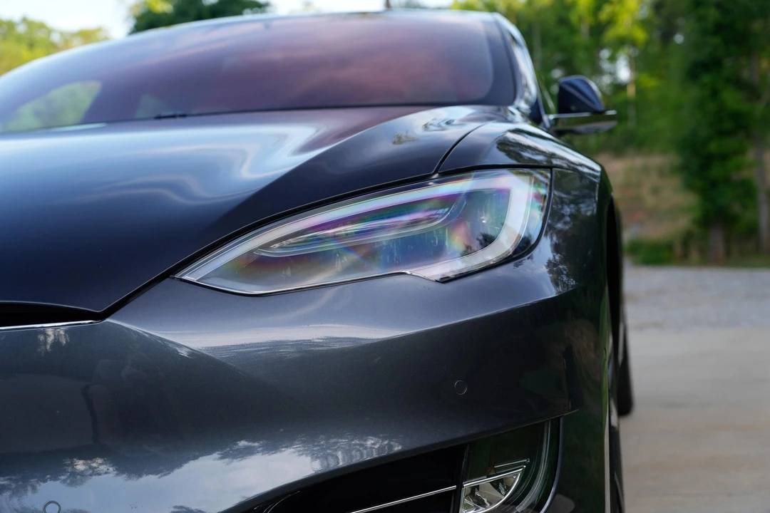 2019 Tesla Model S - Image 14 of 31