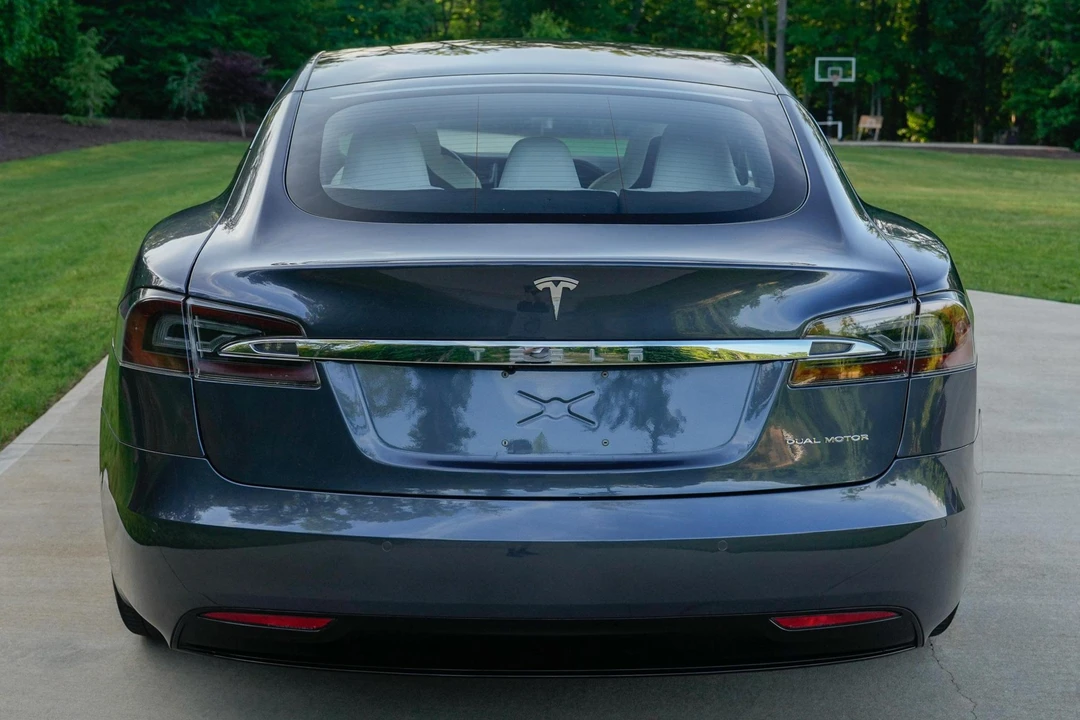 2019 Tesla Model S - Image 5 of 31