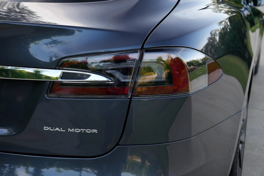 2019 Tesla Model S - Image 19 of 31