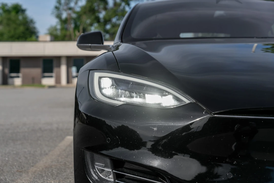 2019 Tesla Model S - Image 18 of 31