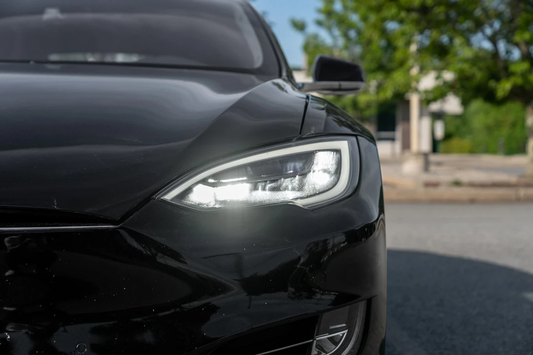 2019 Tesla Model S - Image 19 of 31