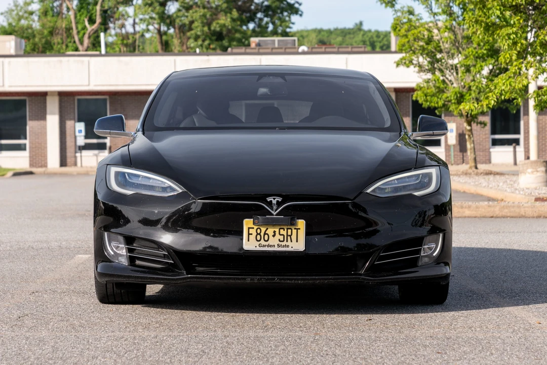 2019 Tesla Model S - Image 10 of 31