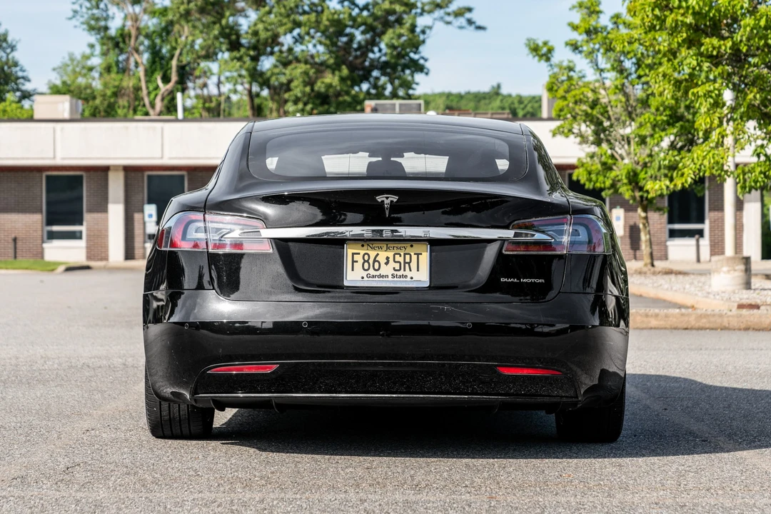 2019 Tesla Model S - Image 5 of 31