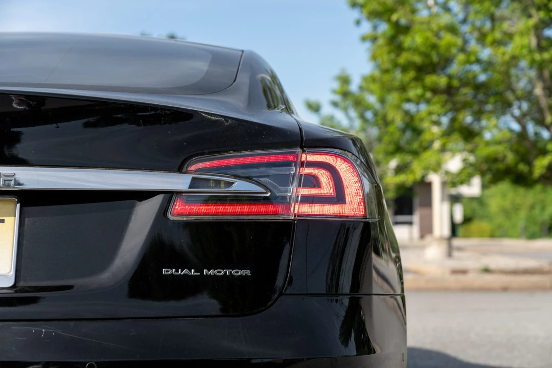 2019 Tesla Model S - Image 21 of 31