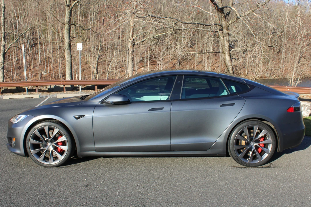 2019 Tesla Model S - Image 8 of 10
