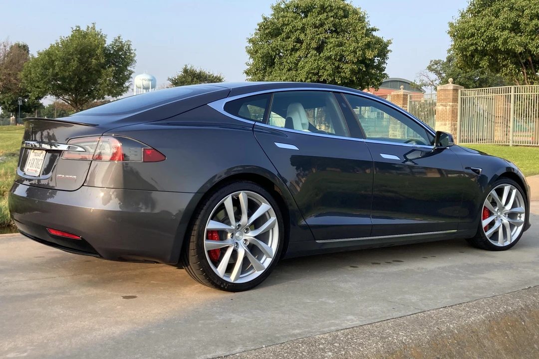 2019 Tesla Model S - Image 10 of 31
