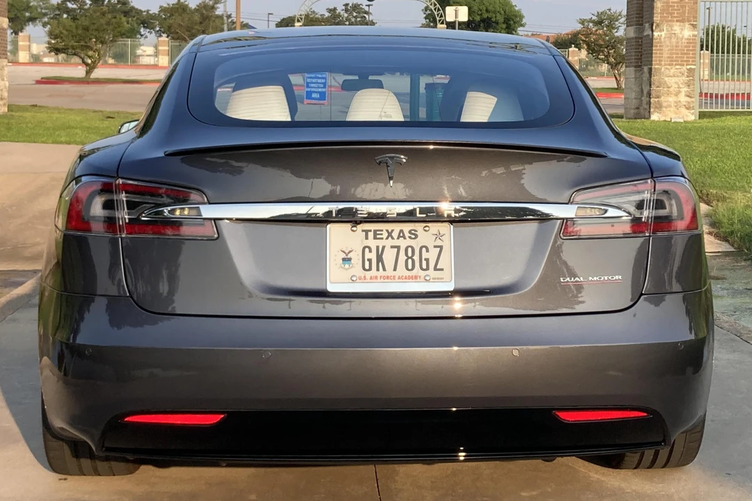 2019 Tesla Model S - Image 5 of 31