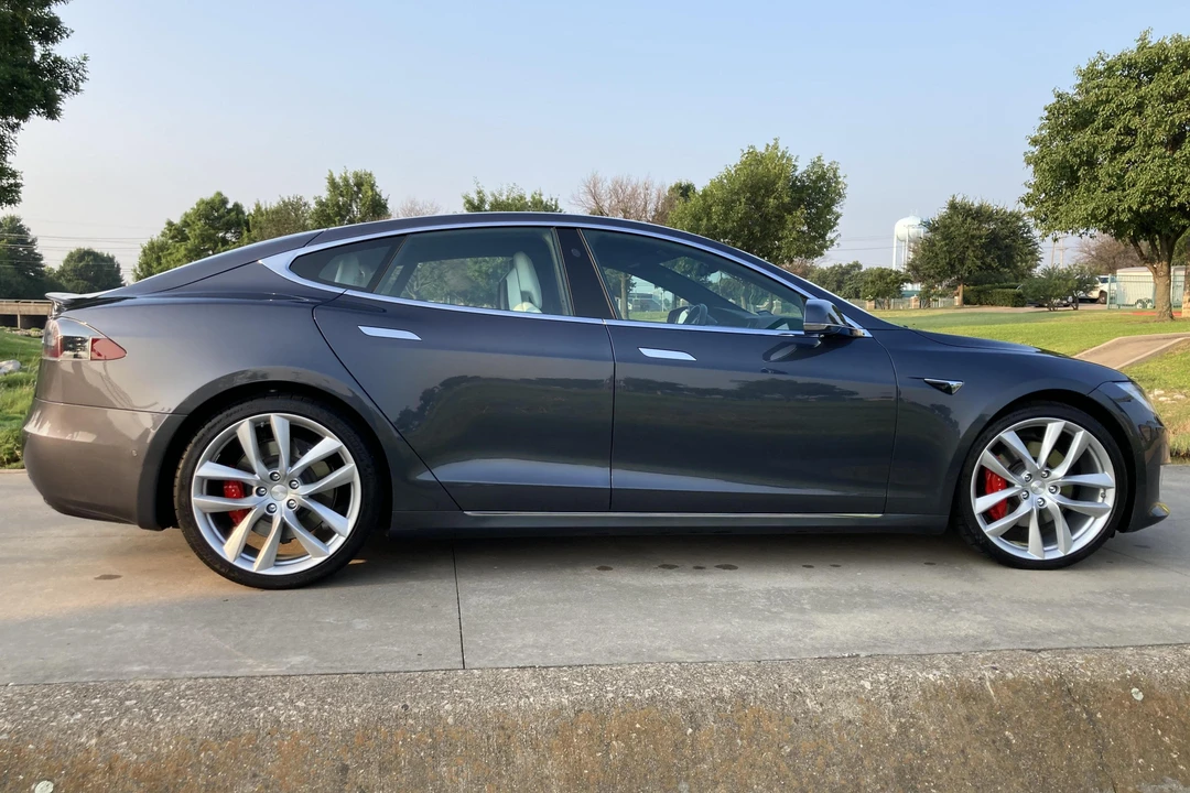 2019 Tesla Model S - Image 4 of 31