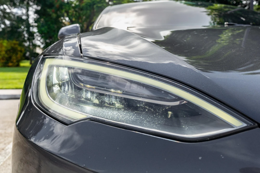 2019 Tesla Model S - Image 12 of 31
