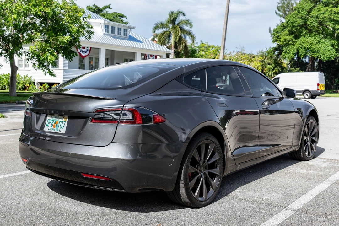 2019 Tesla Model S - Image 9 of 31