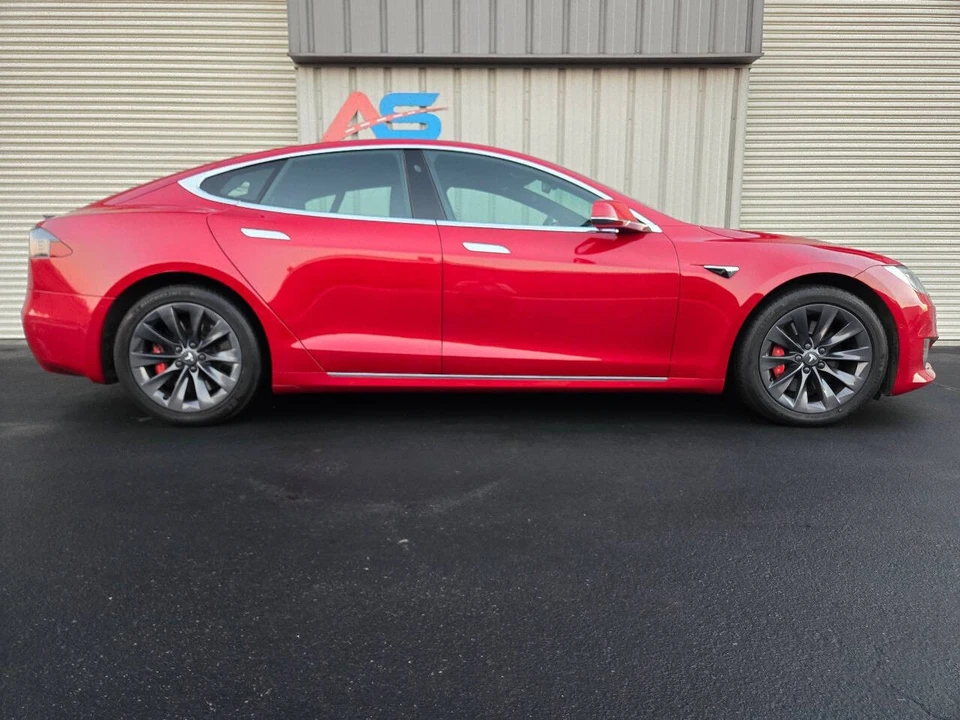 2019 Tesla Model S - Image 9 of 21
