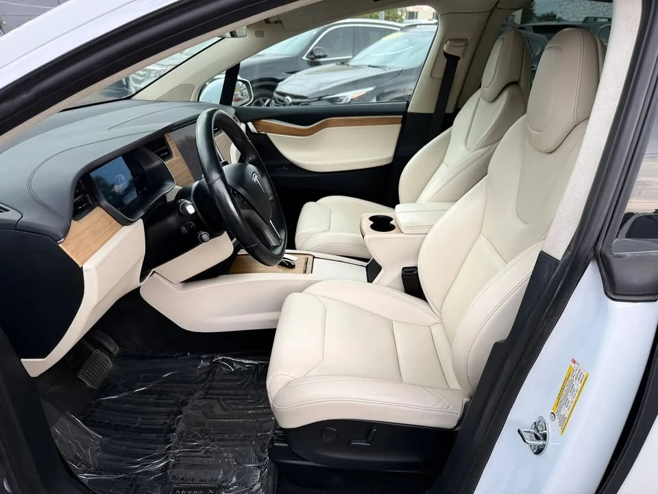 2019 Tesla Model X - Image 15 of 20