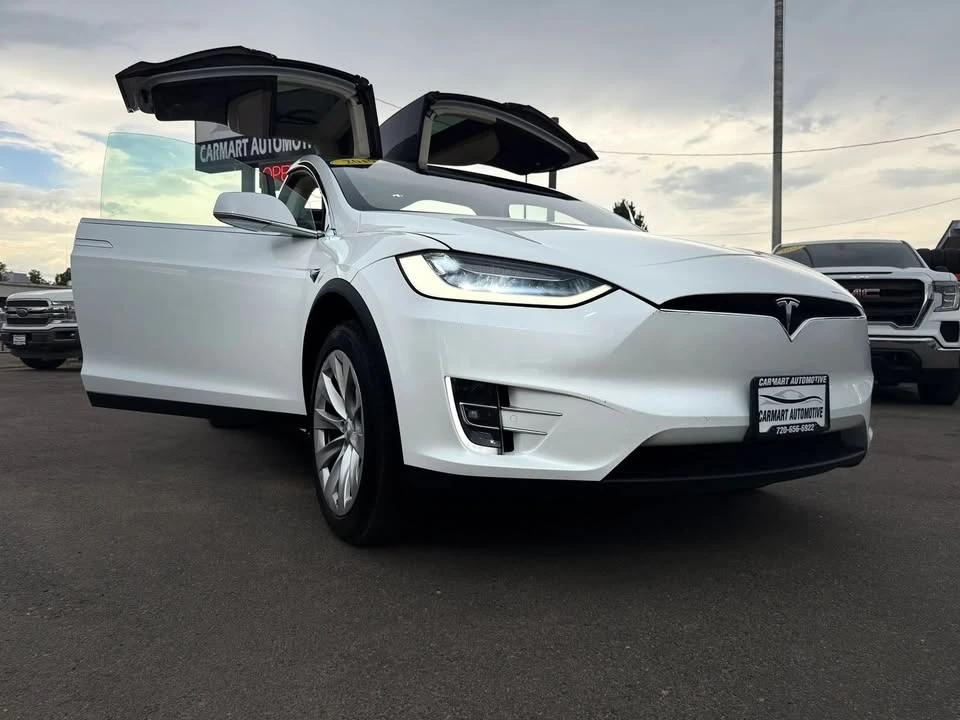 2019 Tesla Model X - Image 12 of 20