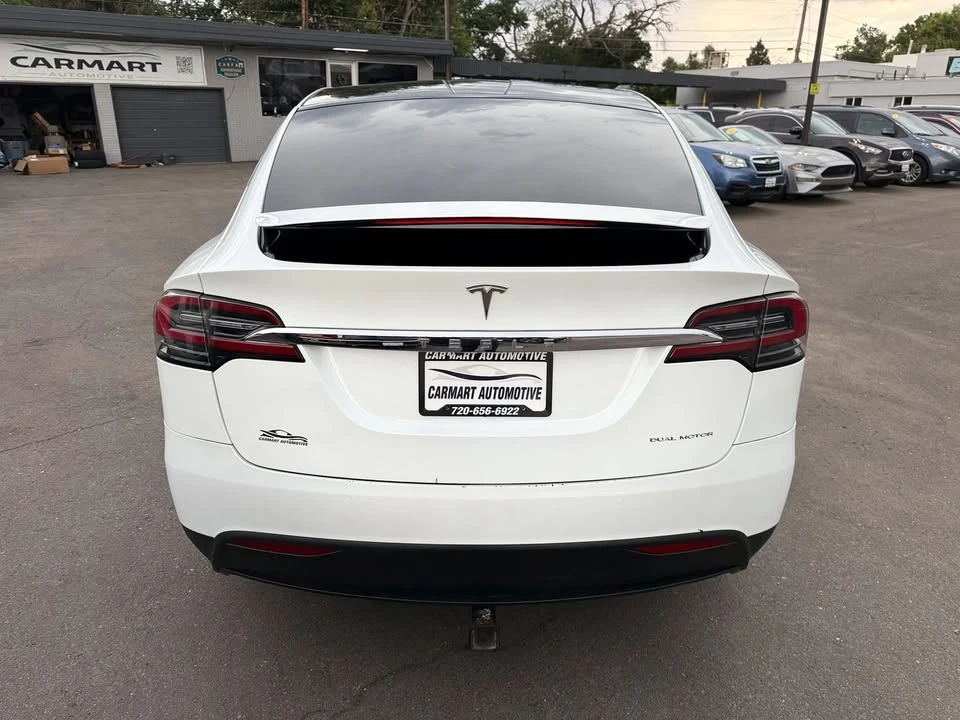 2019 Tesla Model X - Image 8 of 20