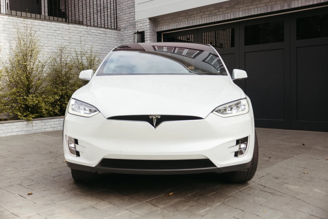 2019 Tesla Model X - Image 6 of 31