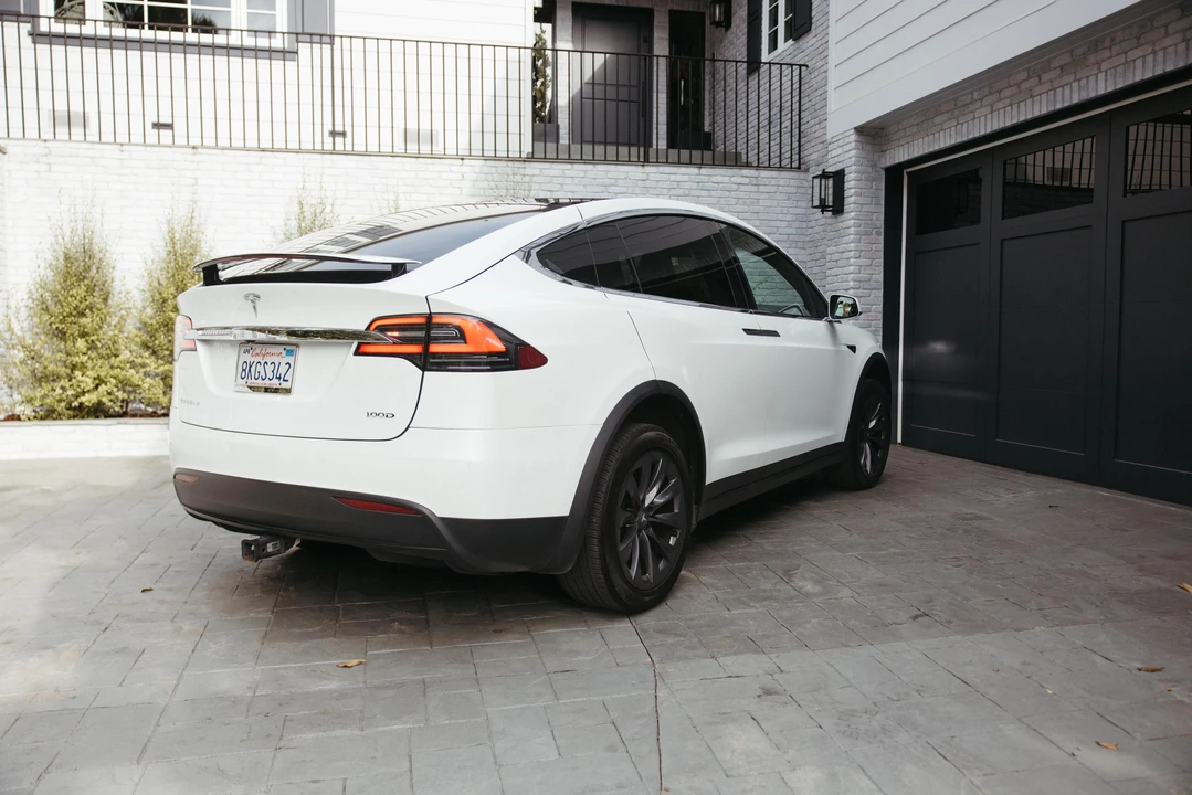 2019 Tesla Model X - Image 24 of 31