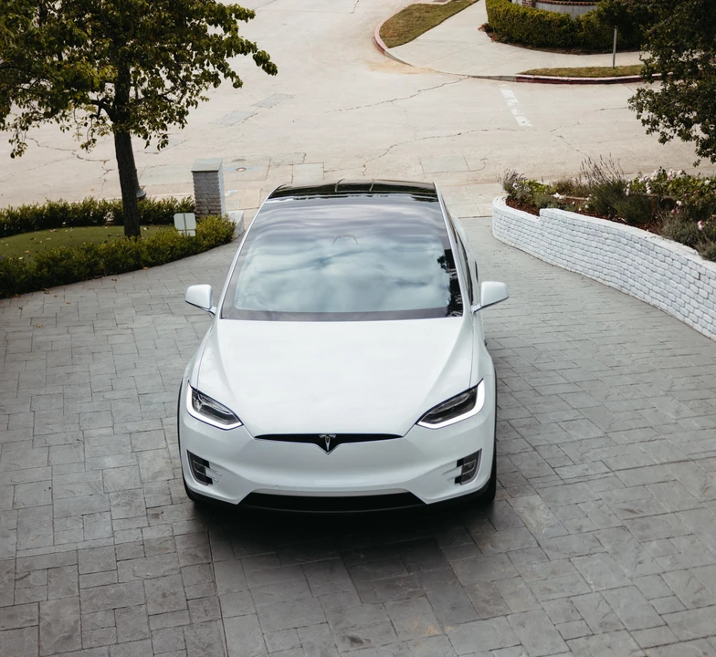 2019 Tesla Model X - Image 7 of 31