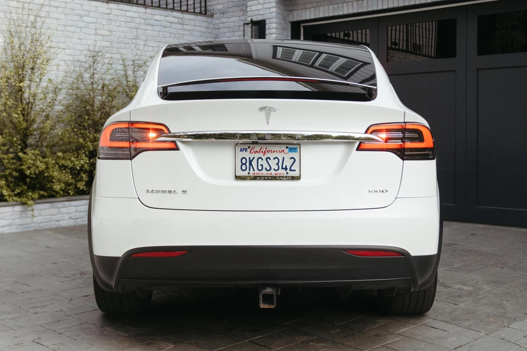 2019 Tesla Model X - Image 5 of 31