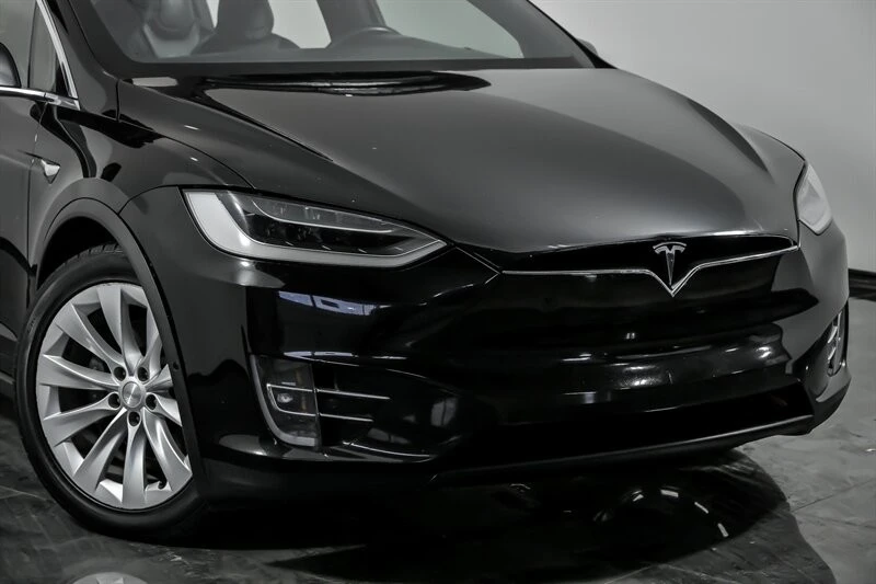 2019 Tesla Model X - Image 2 of 12