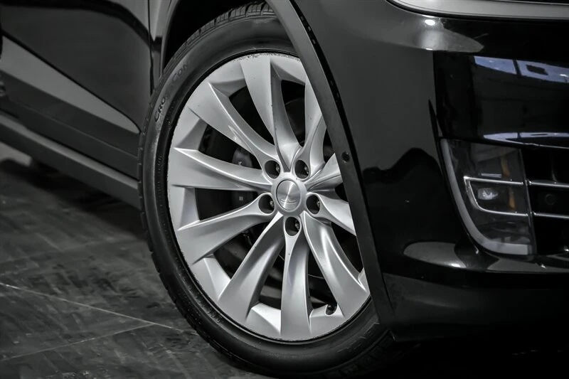 2019 Tesla Model X - Image 3 of 12