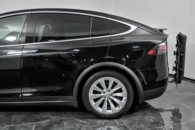 2019 Tesla Model X - Image 7 of 12