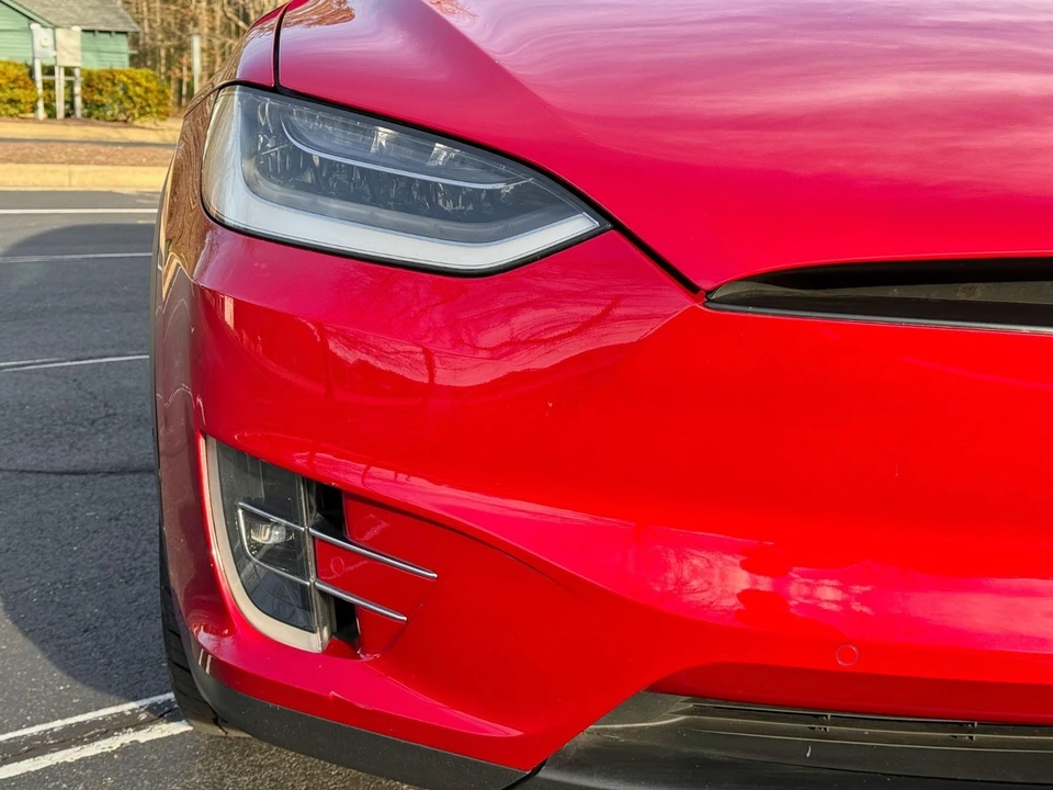 2019 Tesla Model X - Image 11 of 19