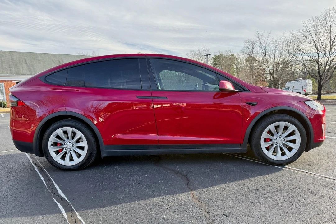 2019 Tesla Model X - Image 6 of 19