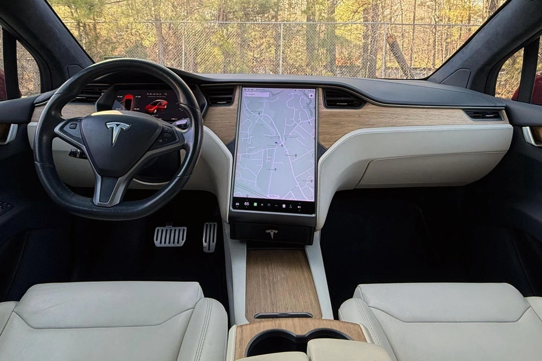 2019 Tesla Model X - Image 4 of 19