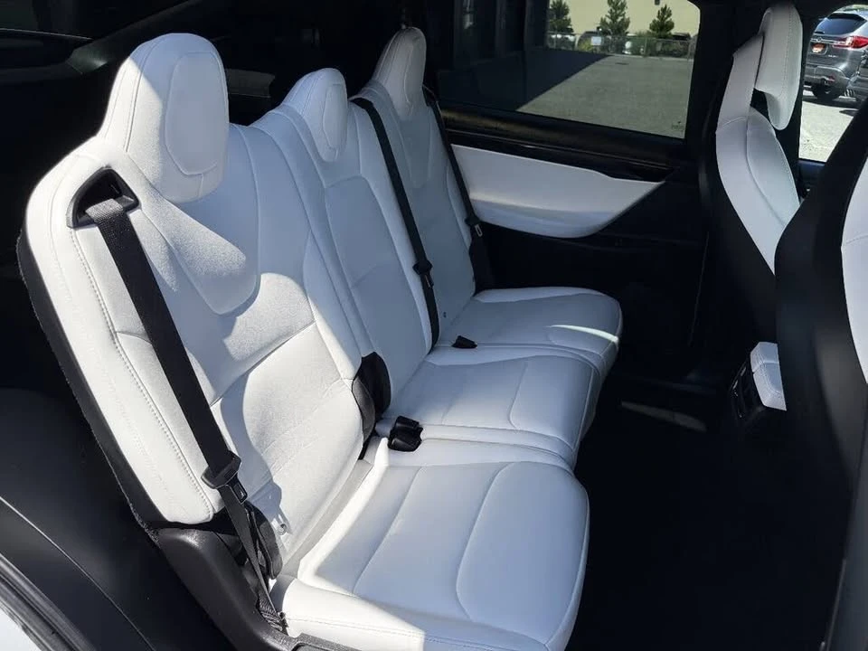 2019 Tesla Model X - Image 18 of 20