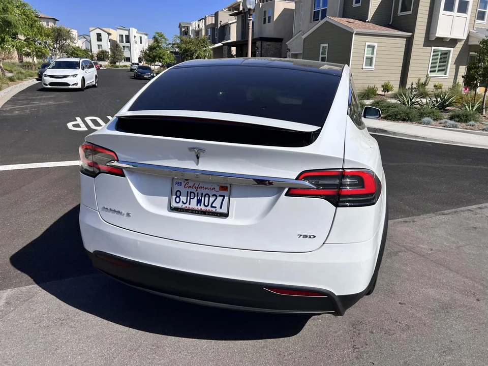 2019 Tesla Model X - Image 19 of 31