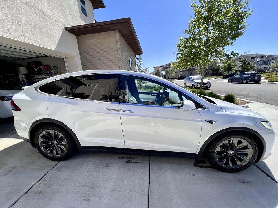 2019 Tesla Model X - Image 21 of 31