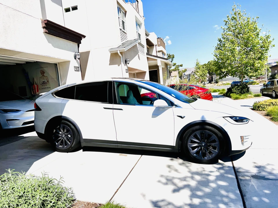 2019 Tesla Model X - Image 22 of 31