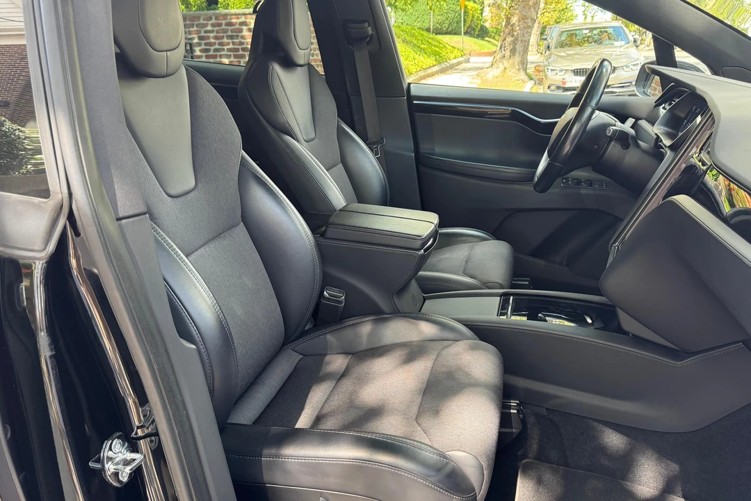 2019 Tesla Model X - Image 27 of 31
