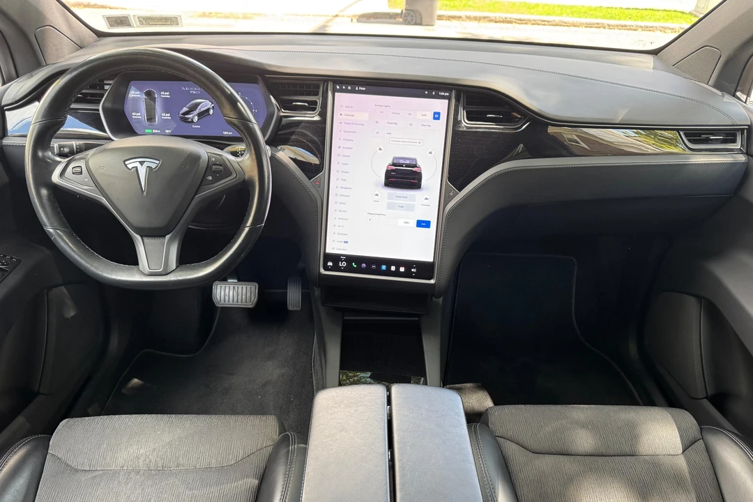 2019 Tesla Model X - Image 26 of 31