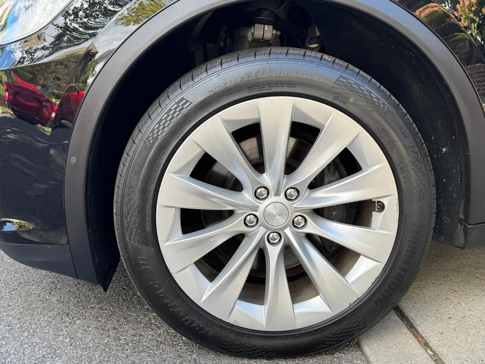 2019 Tesla Model X - Image 22 of 31