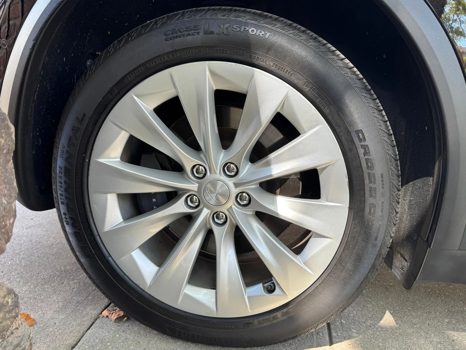 2019 Tesla Model X - Image 24 of 31