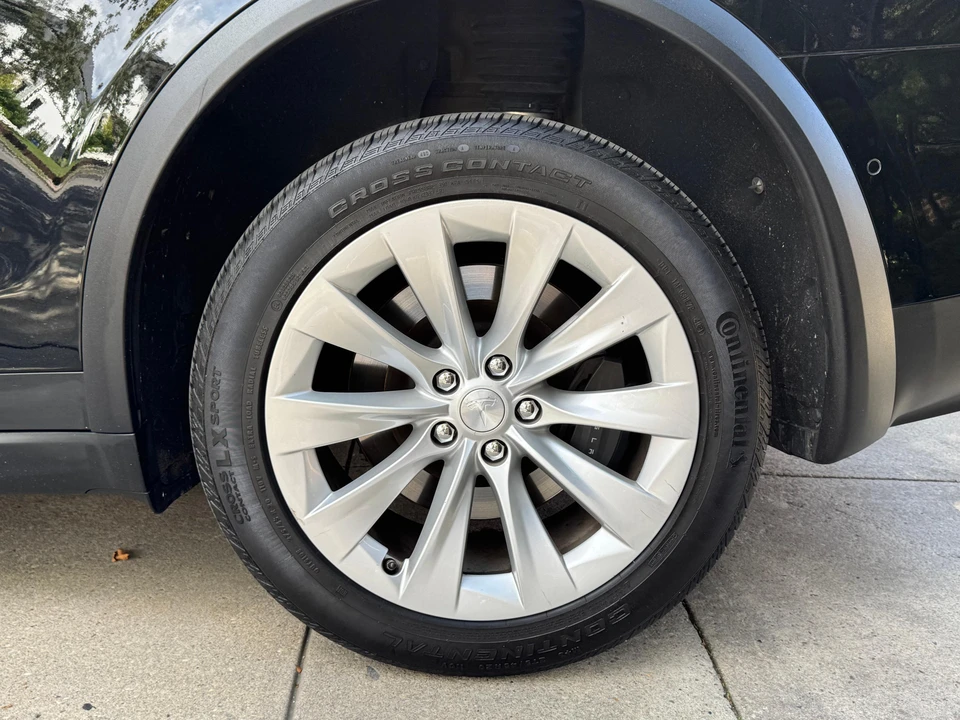 2019 Tesla Model X - Image 23 of 31