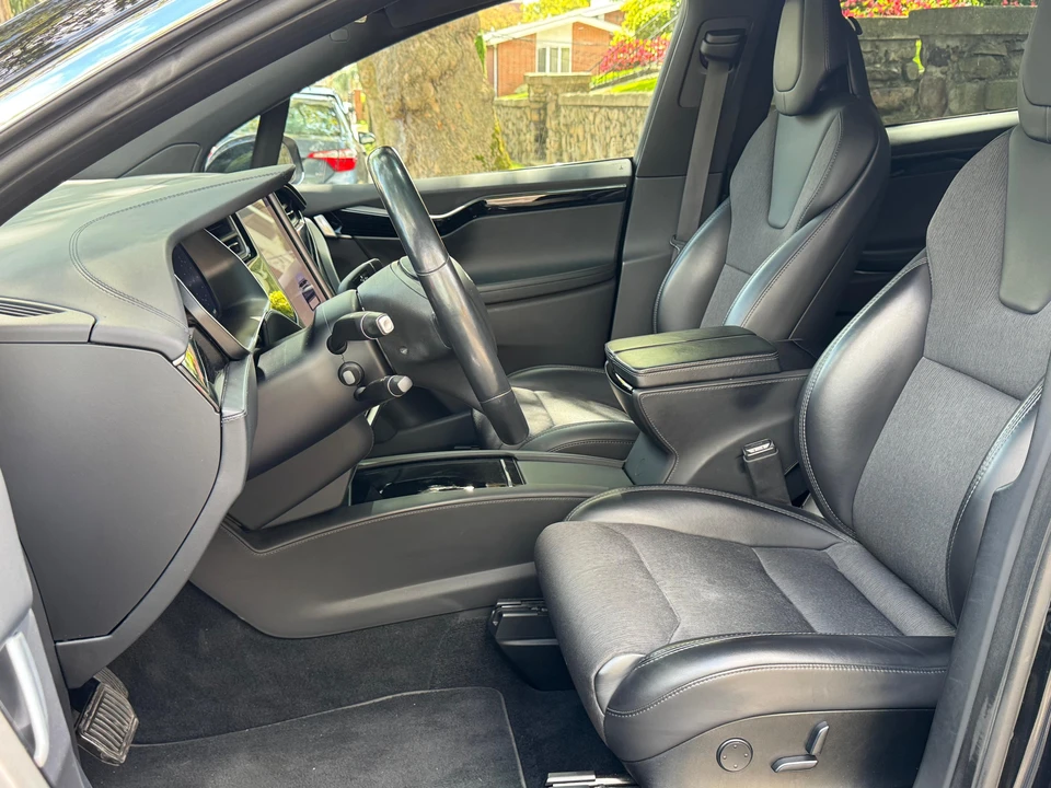 2019 Tesla Model X - Image 30 of 31
