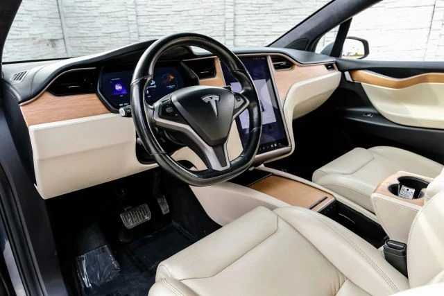 2019 Tesla Model X - Image 3 of 21
