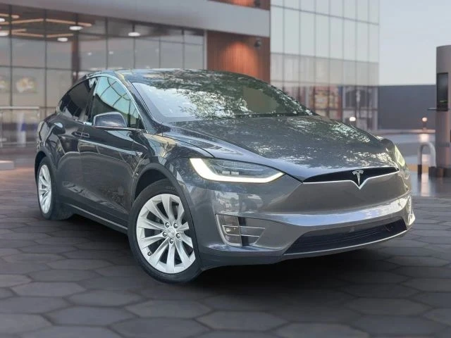 2019 Tesla Model X - Image 8 of 21