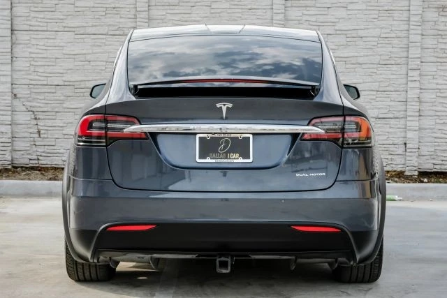 2019 Tesla Model X - Image 12 of 21