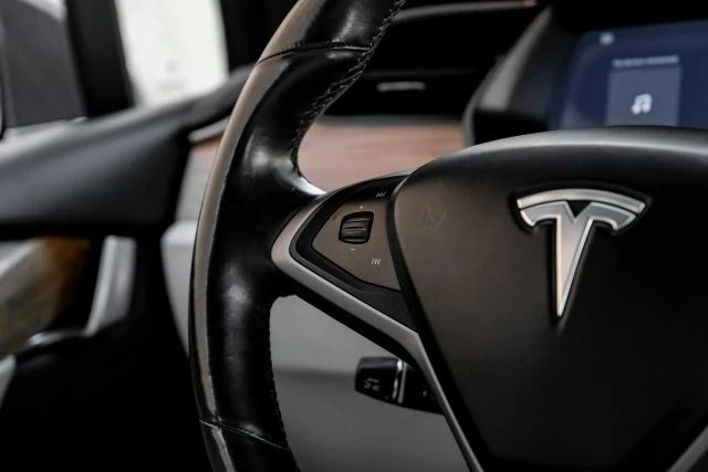 2019 Tesla Model X - Image 20 of 21