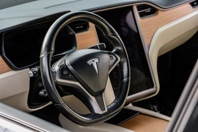2019 Tesla Model X - Image 20 of 21