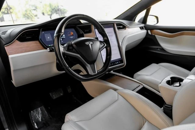 2019 Tesla Model X - Image 3 of 21