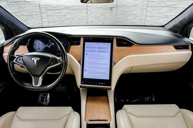 2019 Tesla Model X - Image 19 of 21