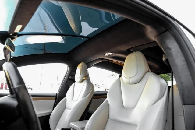 2019 Tesla Model X - Image 5 of 21