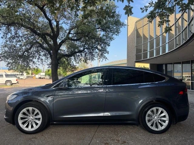 2019 Tesla Model X - Image 2 of 21