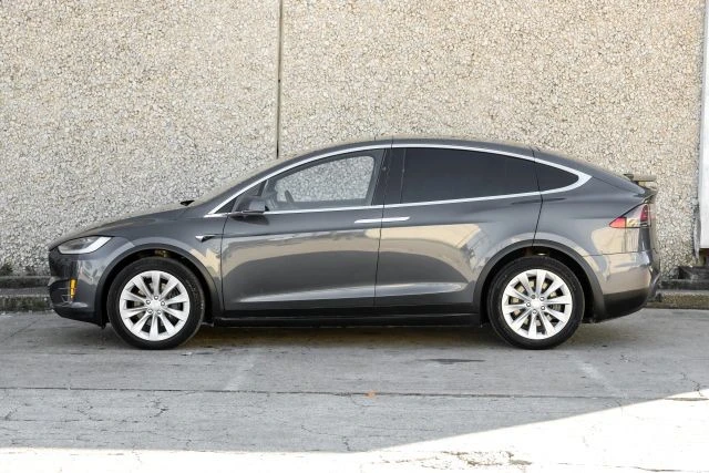 2019 Tesla Model X - Image 13 of 21