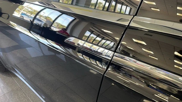 2019 Tesla Model X - Image 13 of 31